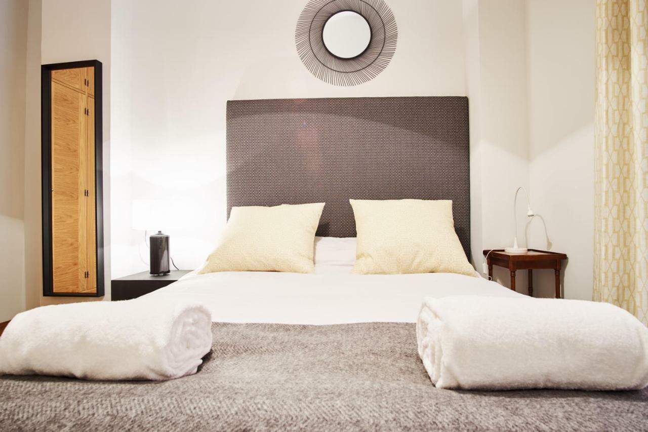 Arenal Carreteria Deluxe Suites By Valcambre إشبيلية المظهر الخارجي الصورة